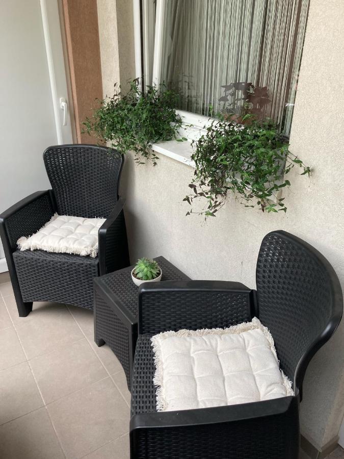 Alacaster With Private Parking Apartment *